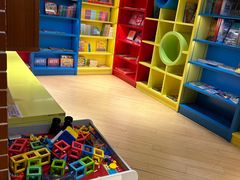 -新华书店(永安路店)