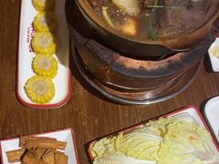-阿润打边炉·鲜切鸡煲(华漕店)