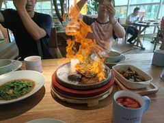 -蜜桃餐厅·伴山(湖滨商业街店)