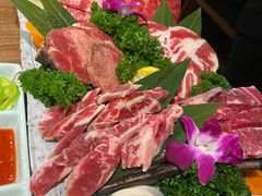 -明洞阿姨·韩式酱蟹烤肉·创意料理(三元桥店)