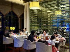 -广州万富希尔顿酒店·感趣自助餐厅·金秋蟹宴生蚝海鲜刺身