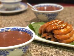 红豆沙元宵-南京大牌档(人民广场店)