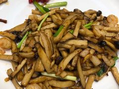 -郑庄脂渣海鲜楼(九水路店)