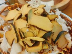 -抚仙湖生态石锅鱼野生菌(告庄店)
