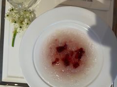 -燕庭·纯燕窝·甜品下午茶(南京西路店)