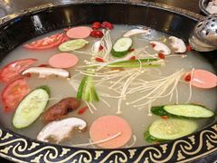 -小志家.鲜牦牛肉牛杂火锅野生菌汤锅