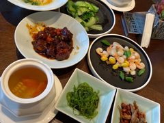 -上海佘山世茂艾美酒店