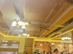 -醉美东江·三文鱼·烧鸡公