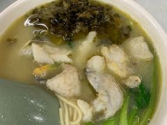 -明呈黄鱼面馆(斜土路店)