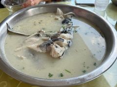 -雪湖煜辰鱼头老店(雪野湖店)