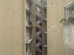 -白象居