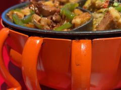 -多嘴肉蟹煲(万达店)