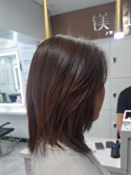-镁连社·美联社