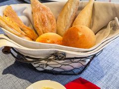 -弦月窗LUNETTE BY AMANDA(复兴路店)