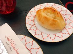 -Salon de The de Joel Robuchon(外滩18号店)