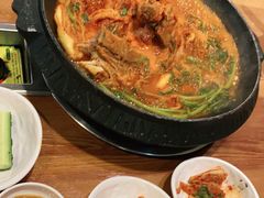 -喇喇排骨火锅·传统韩式脊骨汤(望京西园总店)