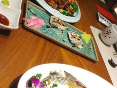 -青瓦餐厅·生鱼片·韩园烤肉(西塔店)