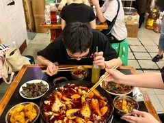 -鸿顺老铁锅美蛙鱼府(解放碑店)
