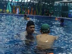 -Swim斯卫姆国际儿童游泳中心(红博中央公园店)