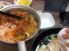 -灵芝妹子海鲜米线(瓦房店新玛特店)