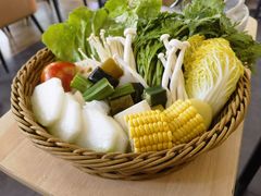 -樾餐厅泰式海鲜火锅(民歌湖店)