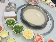 -邱羊子烤全羊羊肉馆(中优·观澜店)