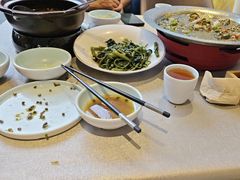 -有红鸡毛店·川菜(建设路店)