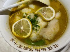 -渝是乎酸菜鱼(龙旗购物中心店)