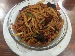 -天天向上素食餐厅(五台山店)