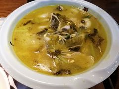 酸菜鱼-哇蛙牛功夫面渝都料理(龙阳广场店)