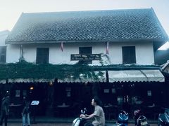 -Le Banneton Café French Bakery