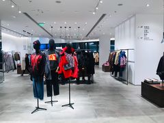 -URBAN REVIVO(上海中庚漫游城店)