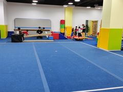 -蜩动儿童运动成长馆(恒生万鹂广场店)