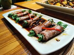 薄荷牛肉卷-云海肴·云南小炒·汽锅鸡(天津国金汇店)