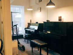 -梅纳·钢琴声乐架子鼓Mena Music(双井店)