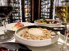 -wineapp葡萄酒餐吧(外滩金融中心店)
