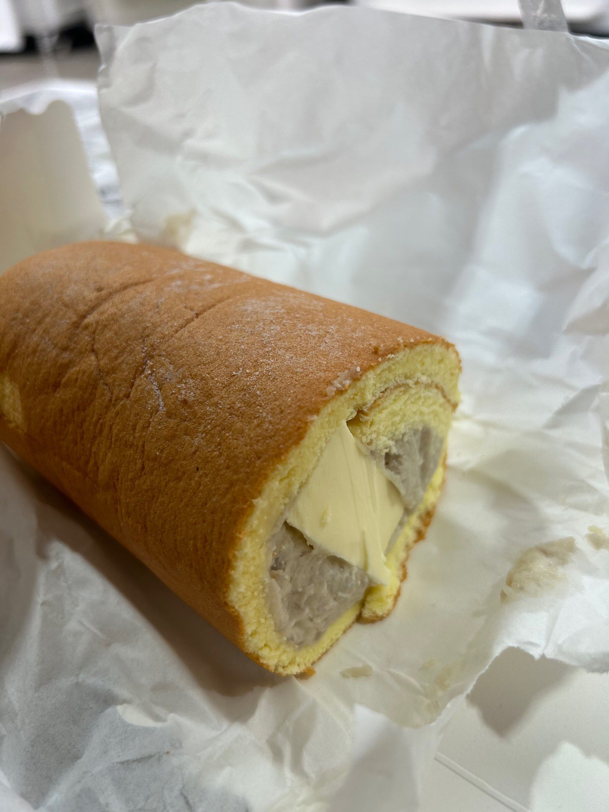 打卡思北丹香的芋泥奶冻卷