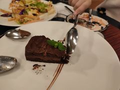 巧克力松露蛋糕-WOLFGANG PUCK KITCHEN & BAR(迪士尼小镇店)