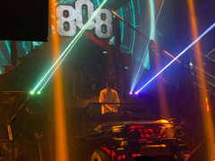 -808 LiveHouse