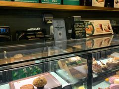 面包甜点陈列柜-星巴克(秦皇岛乐都汇店)
