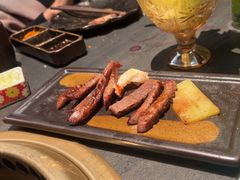 -铭牛烧肉·和牛海鲜自助(高新月牙湖店)