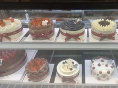 -花花卷卷·鲜食蛋糕(静安久光百货店)