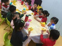 -想象乐创意早教托育中心(殷高西路店)