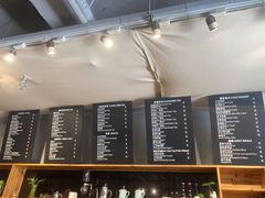 -LEO CAFE