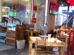 大堂-么肆烤肉·中式自助·烤肉大排档(街道口季佳PAI店)