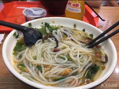 -螺小胖柳州螺蛳粉(钟楼总店)
