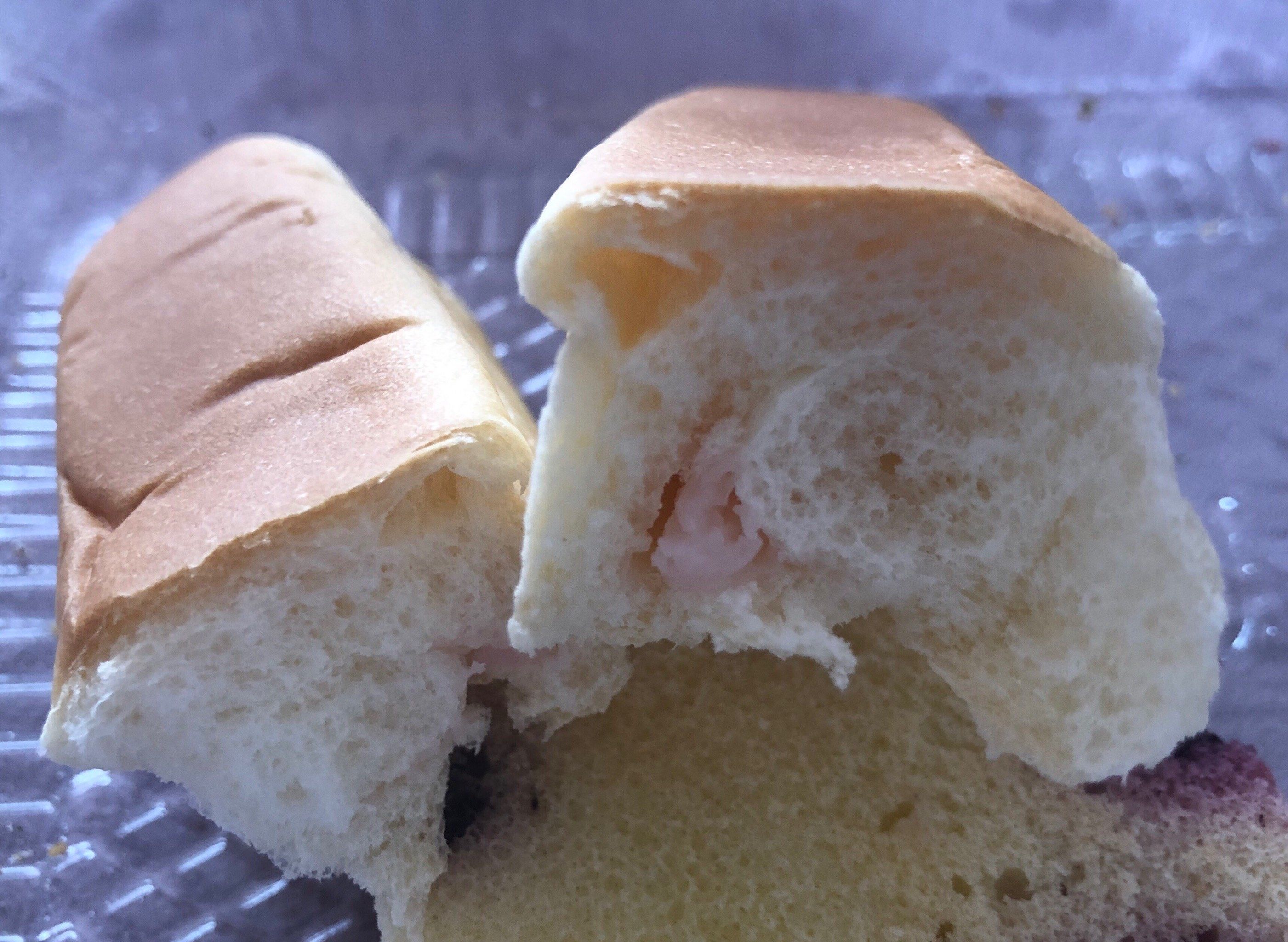 日加泰水牛乳高钙奶棒面包白桃味