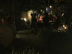 -乌托邦酒吧和餐厅