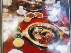 -山城年华老火锅(玉林店)