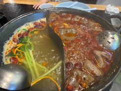-鹿鸣山草本茶香火锅(园西路店)